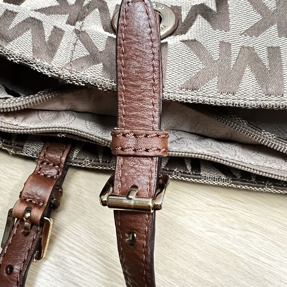 Michael Kors Khaki Signature Canvas Double Handles Tote Bag - Picture 8 of 16